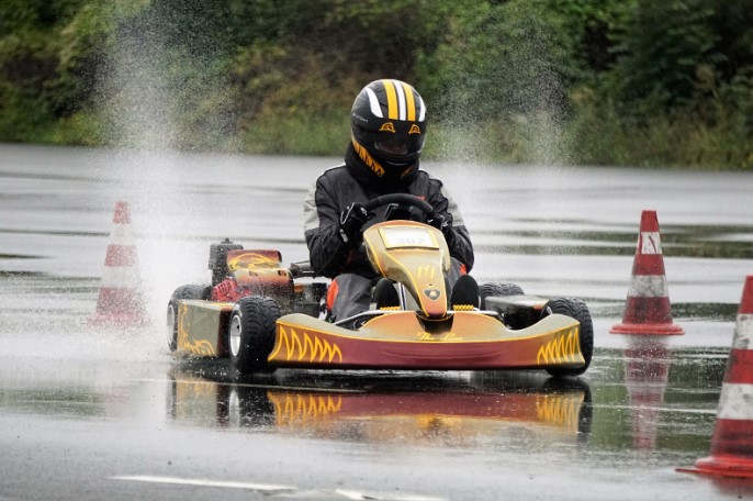 чи можна в картинг без прав