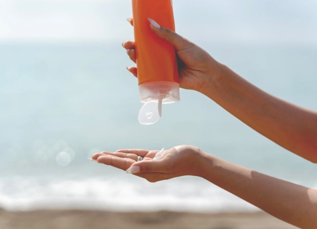 скільки діє сонцезахисний крем на обличчі